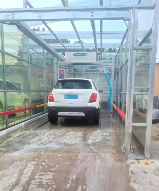 Lavaggio ad alta pressione reso facile Macchina per lavaggio auto a 360 gradi completamente automatica a braccio singolo