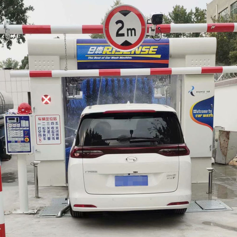 Potente macchina da lavaggio automatica a spazzola per tunnel da 1500W per auto Jeep e pullman
