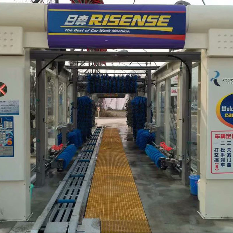 17580*3800*3440mm Tunnel di lavaggio automatico con 14 spazzole e asciugatrice d'aria