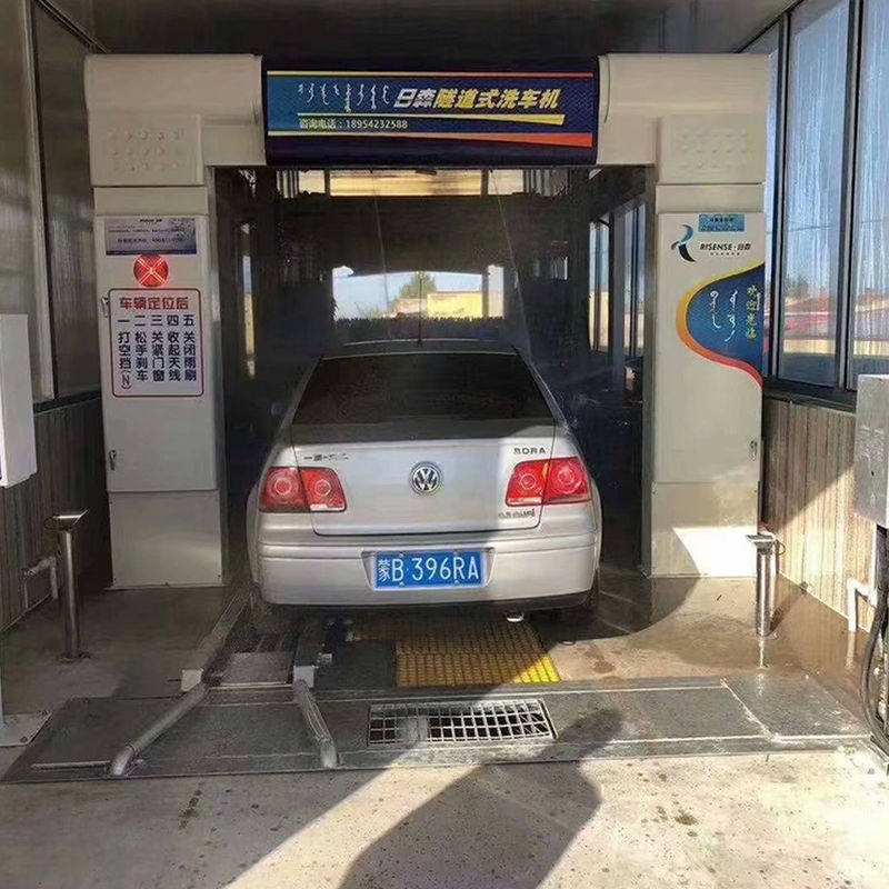 Prova la comodità del nostro sistema automatico di lavaggio con spazzola per il tipo di tunnel per auto