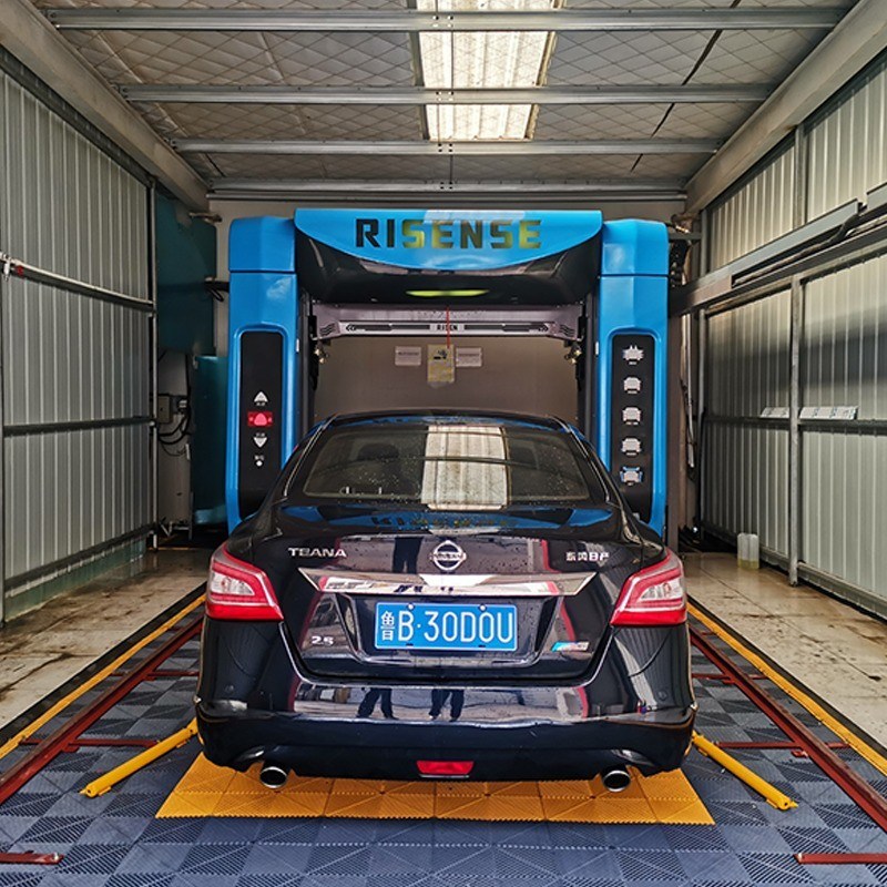 Cornice in acciaio galvanizzato a caldo Risense Double Arm Touch Free Brushless Car Wash System