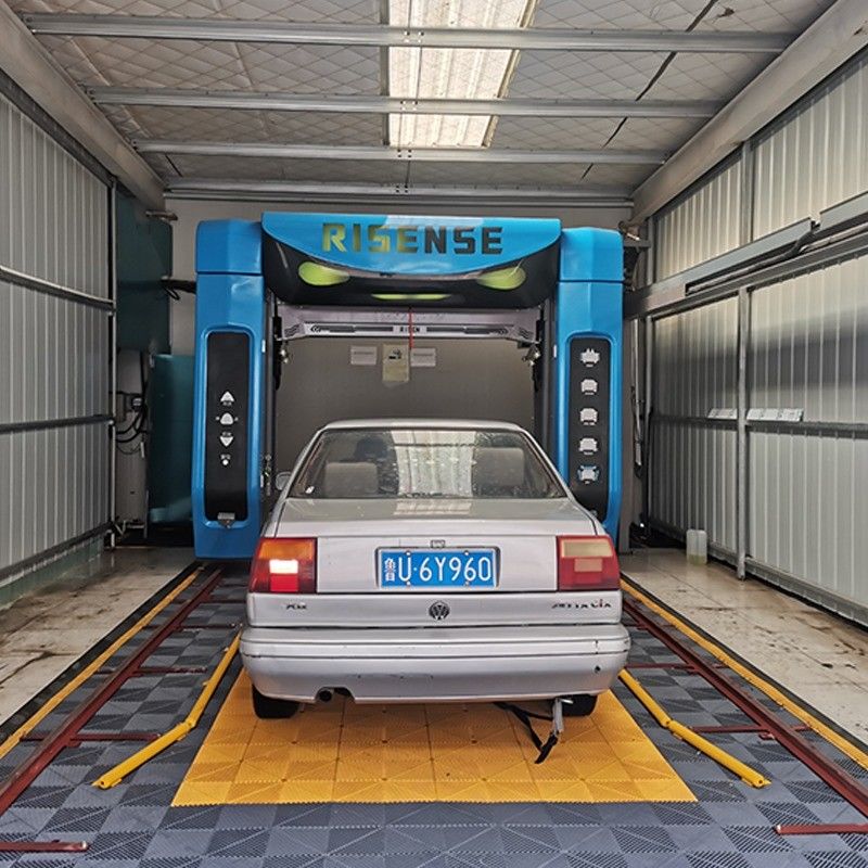 State-of-the-Art 360 No Touch Automatic Car Wash Machine di Risense Dryer System